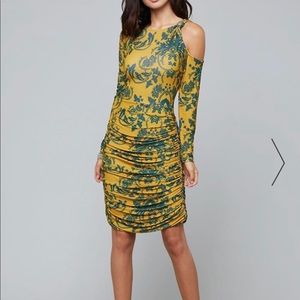 Printed knot detail ruched dress from bebe